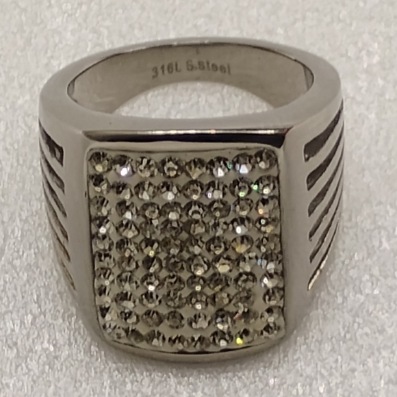 Rare And Affordable Luxury Stainless Swarovski Elements Ring Clearance‎Sz 7
